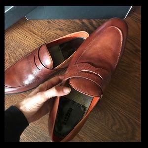 Men leather shoes
